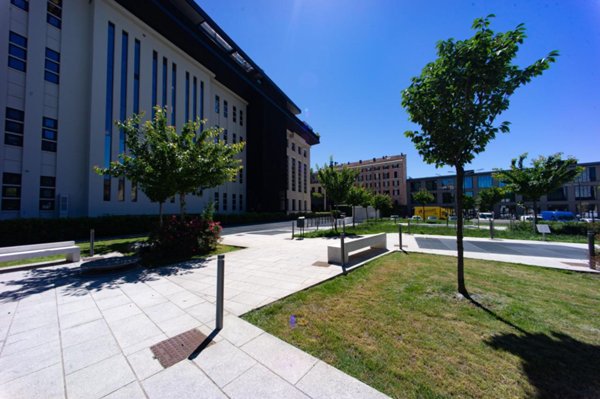 negozio in vendita a Milano in zona Porta Garibaldi