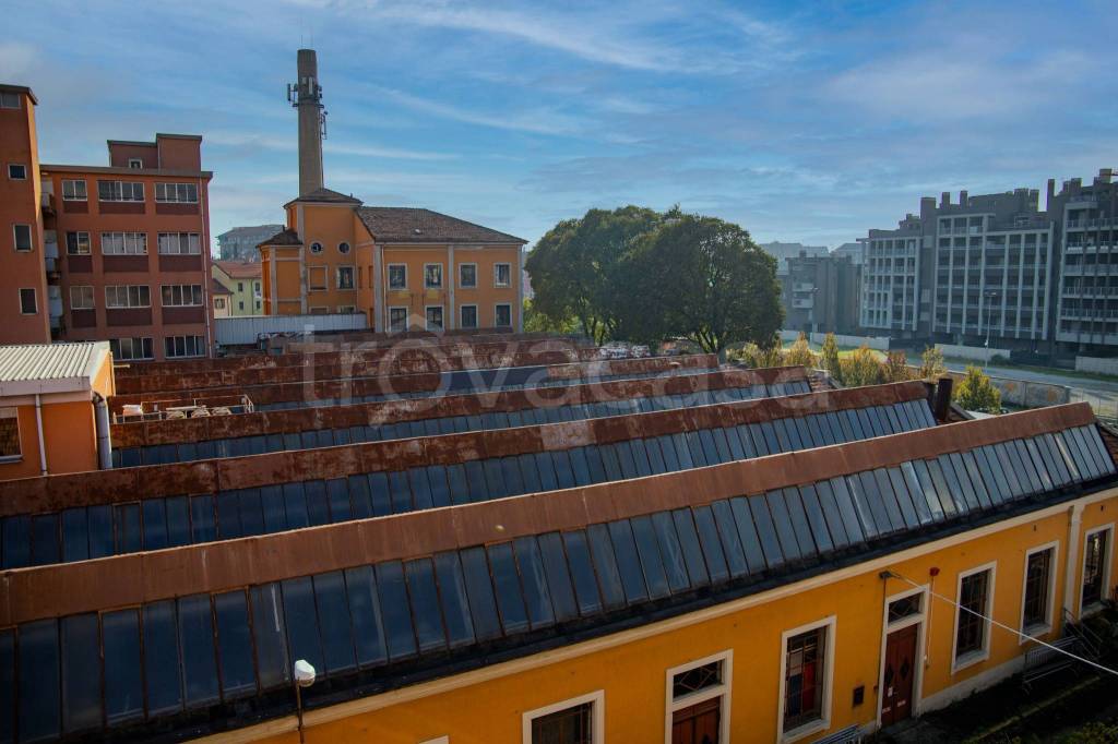 ufficio in vendita a Milano in zona Centro Storico