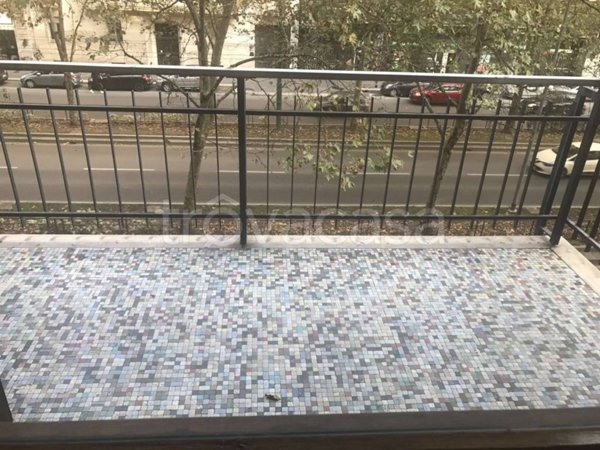 appartamento in vendita a Milano in zona XXII Marzo