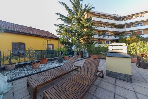 appartamento in vendita a Milano in zona Lambrate
