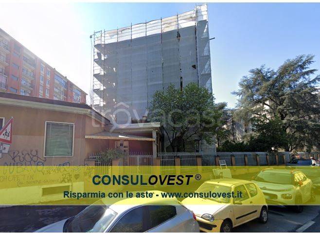 appartamento in vendita a Milano in zona Corvetto