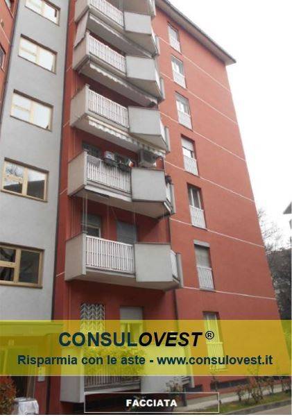 appartamento in vendita a Milano in zona Forlanini