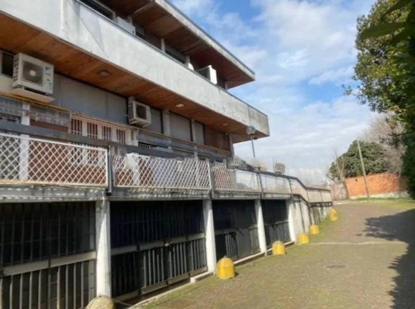 appartamento in vendita a Milano in zona Stadera