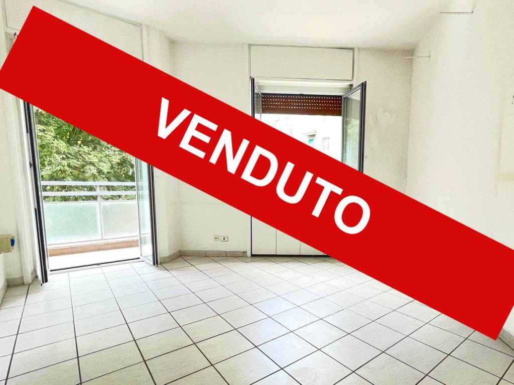 appartamento in vendita a Milano in zona Porta Vittoria