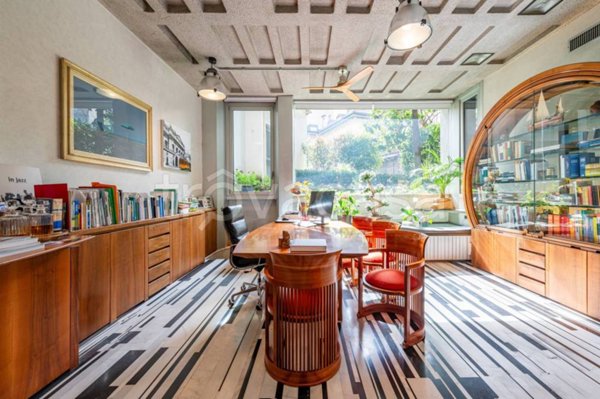 ufficio in vendita a Milano in zona Brera
