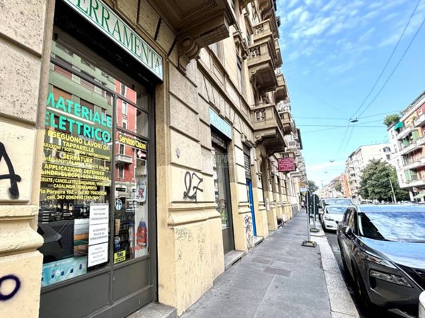 negozio in vendita a Milano in zona Città Studi