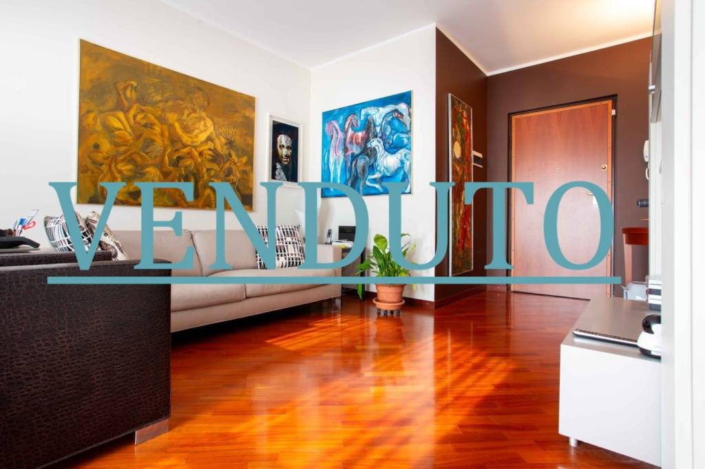 appartamento in vendita a Milano in zona Vigentino
