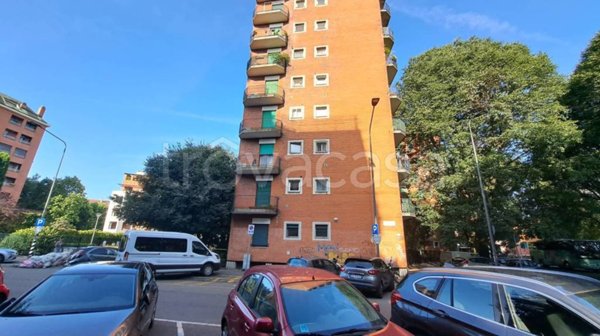 ufficio in vendita a Milano in zona Chiesa Rossa