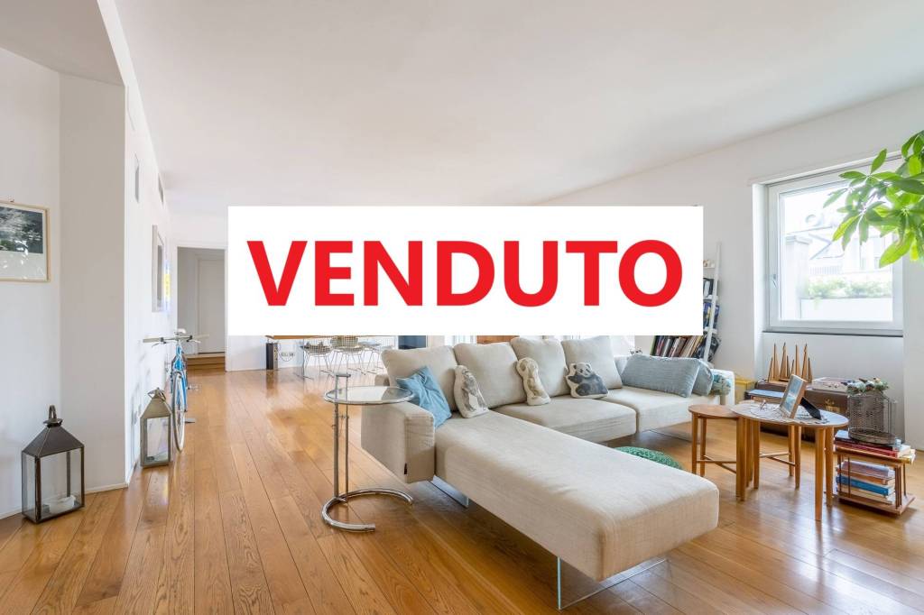 appartamento in vendita a Milano in zona Isola