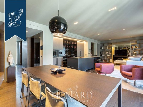 appartamento in vendita a Milano in zona Sant'Ambrogio