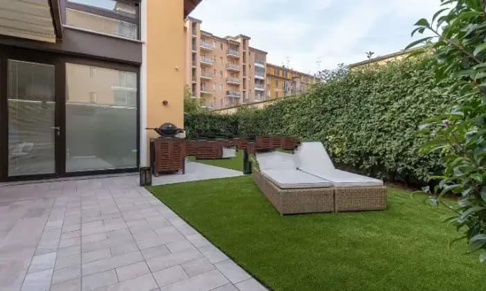 casa indipendente in vendita a Milano in zona Piazzale Lodi