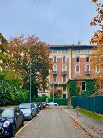 appartamento in vendita a Milano in zona Cadorna