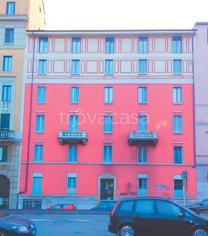 appartamento in vendita a Milano in zona Cascina dei Pomi