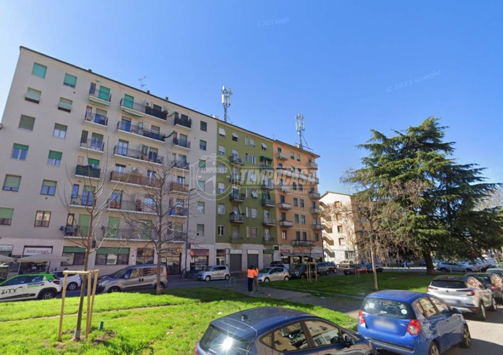 appartamento in vendita a Milano in zona Barona