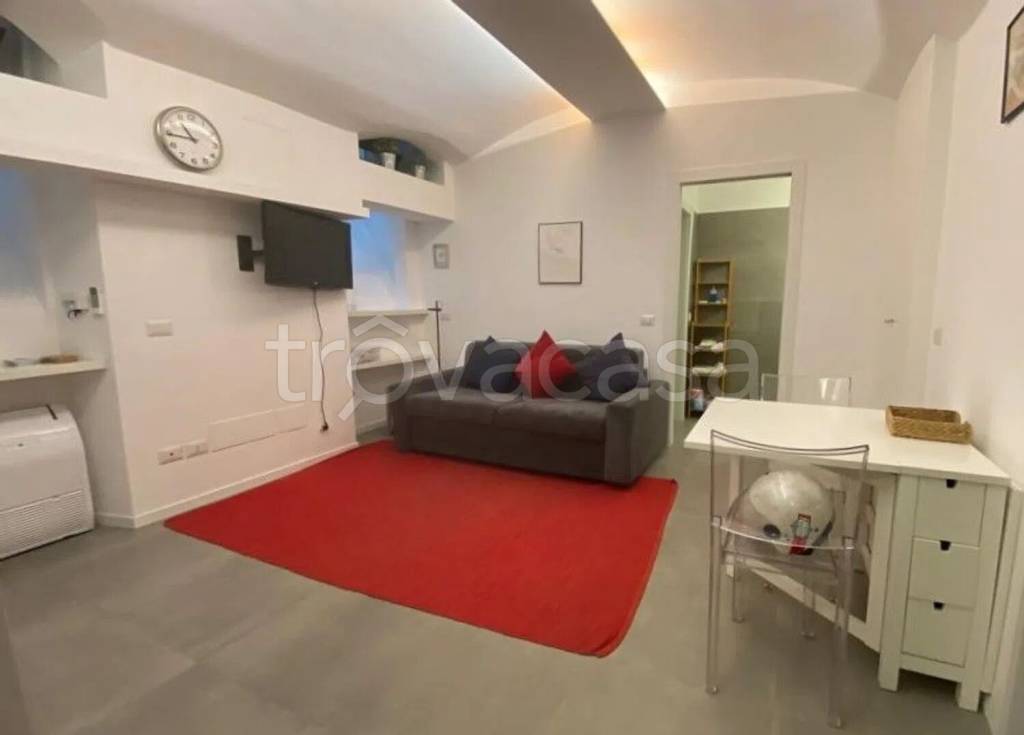 appartamento in vendita a Milano in zona Sant'Ambrogio