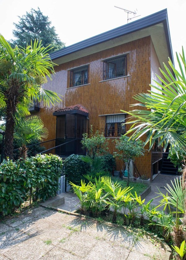 casa indipendente in vendita a Milano in zona Precotto