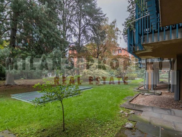 appartamento in vendita a Milano in zona Solari