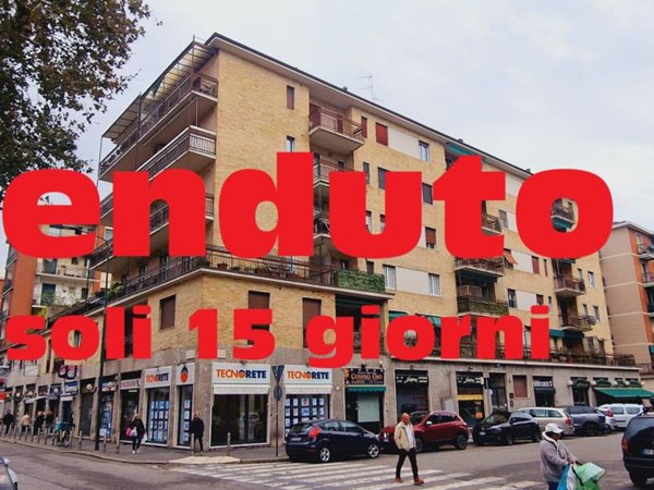 appartamento in vendita a Milano in zona Barona