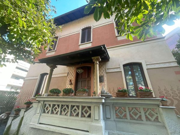 casa indipendente in vendita a Milano in zona Ghisolfa