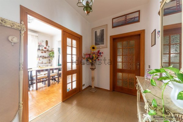 appartamento in vendita a Milano in zona Gratosoglio
