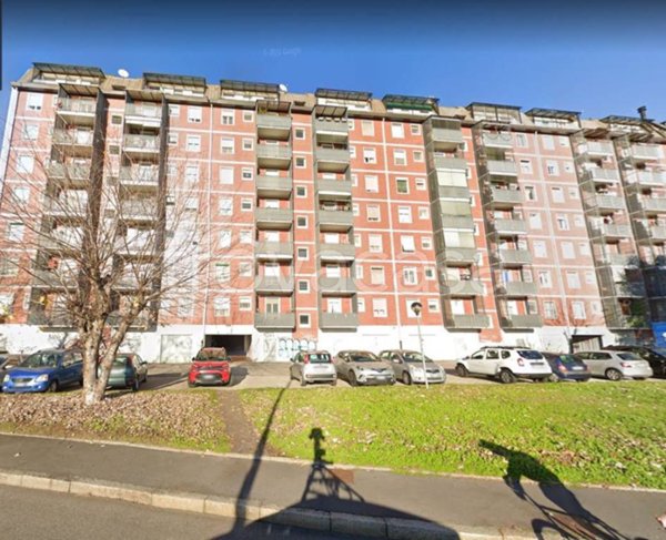 appartamento in vendita a Milano in zona Famagosta