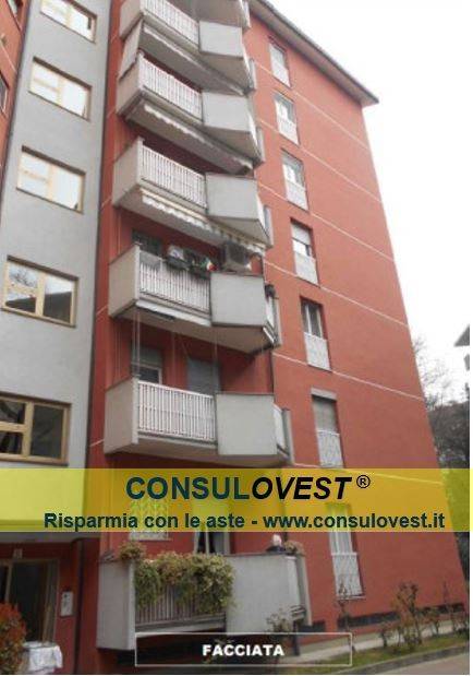 appartamento in vendita a Milano in zona Rogoredo