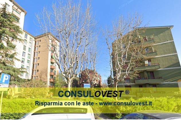 appartamento in vendita a Milano in zona Comasina
