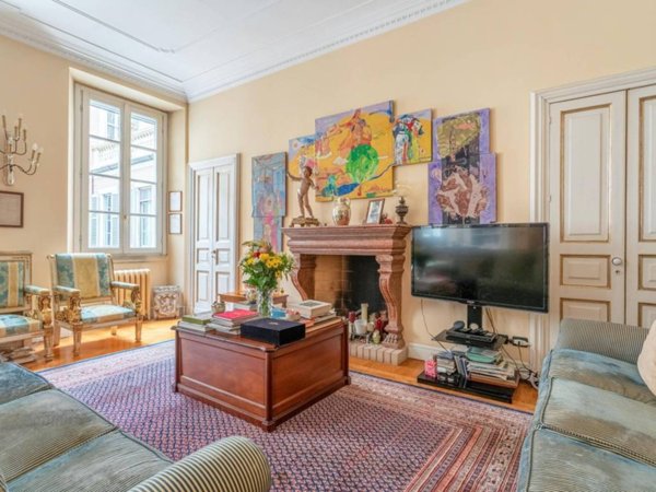 appartamento in vendita a Milano in zona Brera