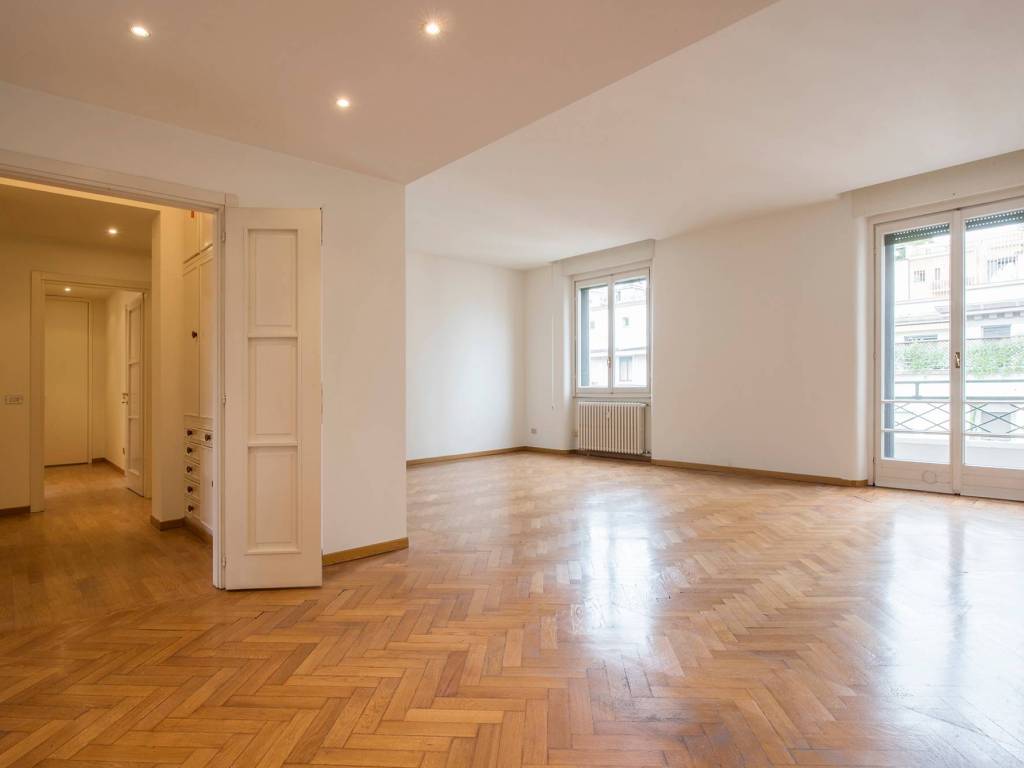 appartamento in vendita a Milano in zona Centro Direzionale