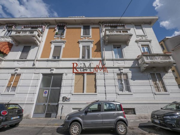 appartamento in vendita a Milano in zona Baggio