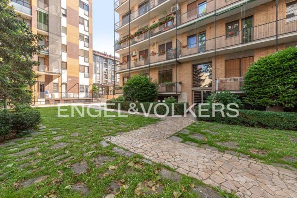 appartamento in vendita a Milano in zona XXII Marzo