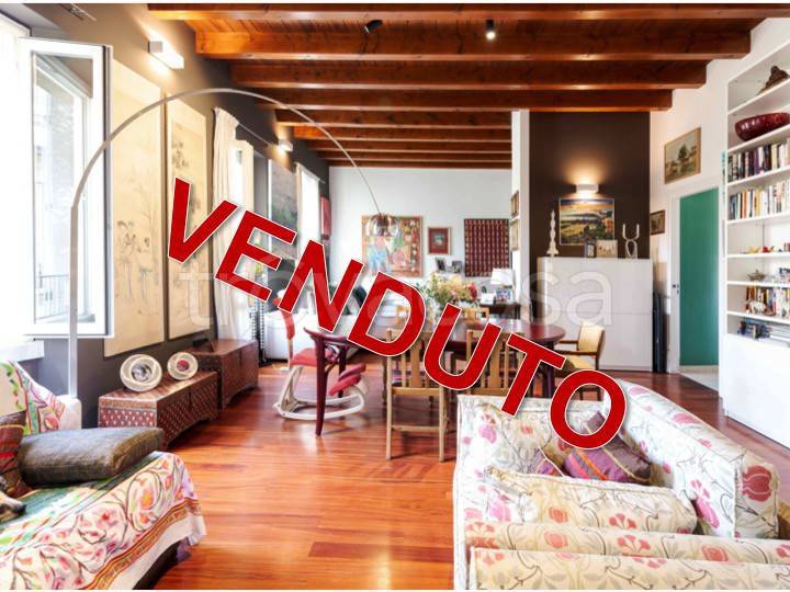 appartamento in vendita a Milano in zona Isola