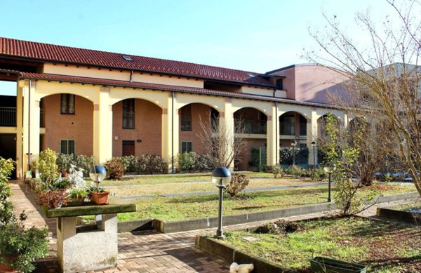casa indipendente in vendita a Milano in zona Muggiano