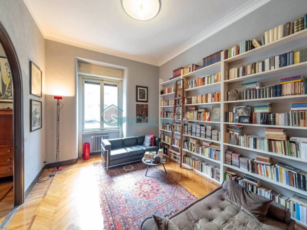 appartamento in vendita a Milano in zona Centro Direzionale