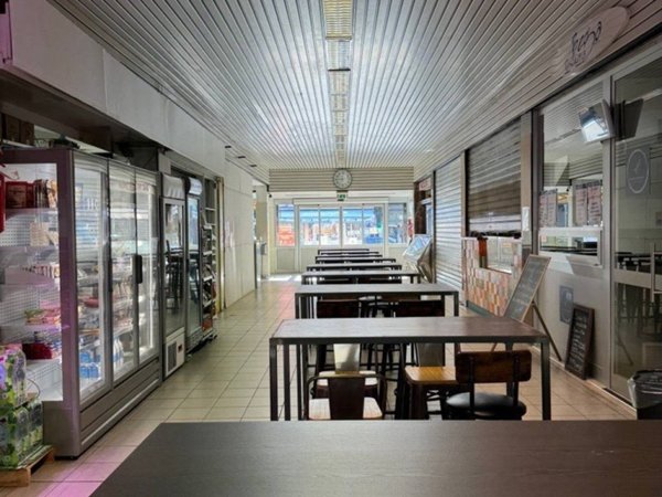 negozio in vendita a Milano in zona Città Studi