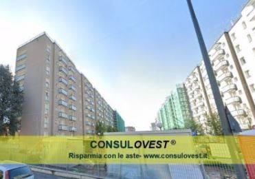 appartamento in vendita a Milano in zona Quarto Oggiaro