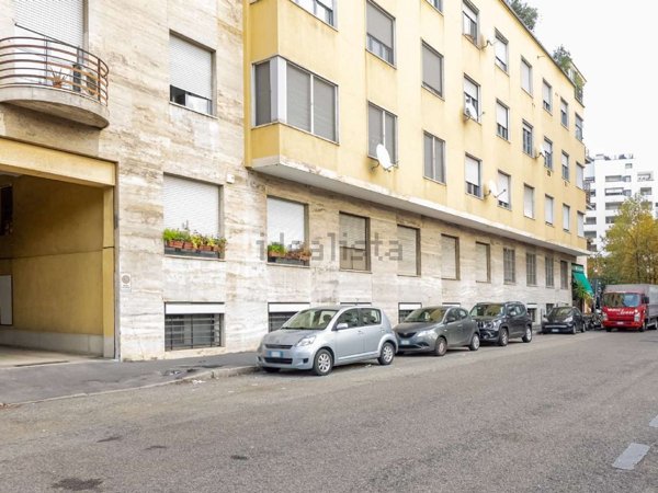 casa indipendente in vendita a Milano in zona Dergano