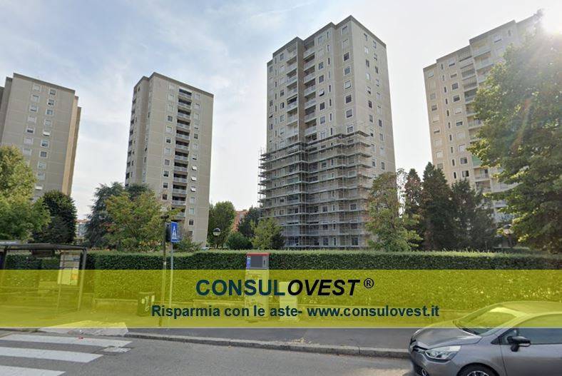 appartamento in vendita a Milano in zona Gallaratese