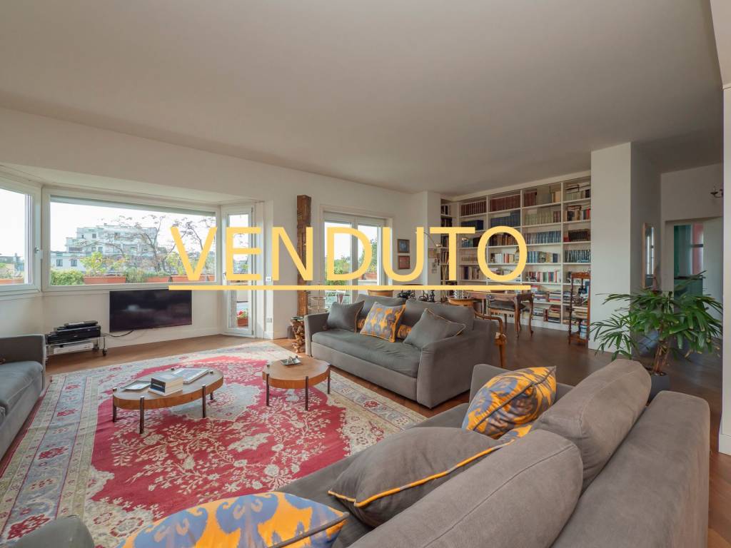 appartamento in vendita a Milano in zona Porta Garibaldi