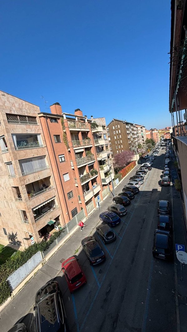 appartamento in vendita a Milano in zona Dergano