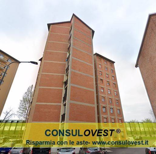 appartamento in vendita a Milano in zona Quarto Oggiaro