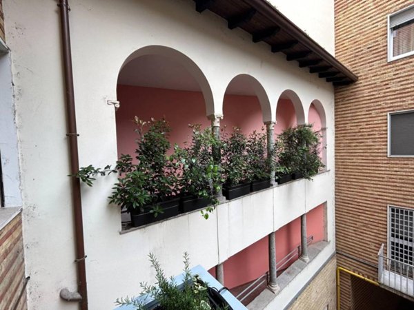 appartamento in vendita a Milano in zona Sempione
