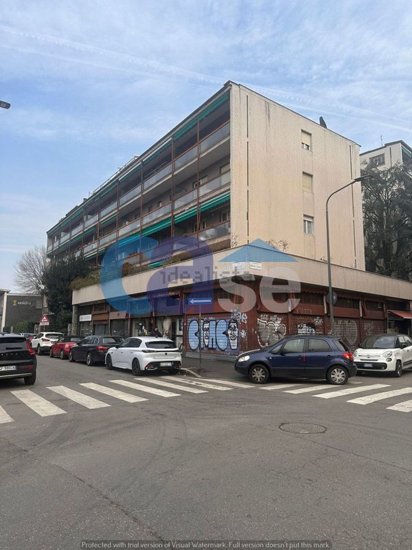 appartamento in vendita a Milano in zona Gorla