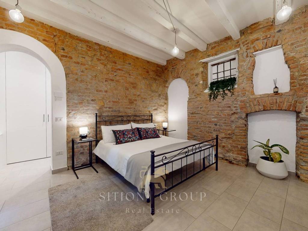 appartamento in vendita a Milano in zona Porta Ticinese