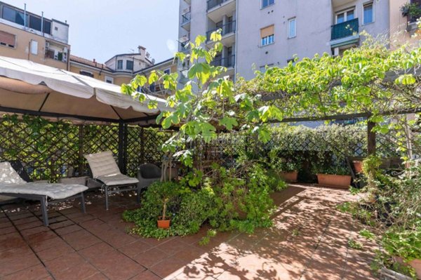 appartamento in vendita a Milano in zona Morivione