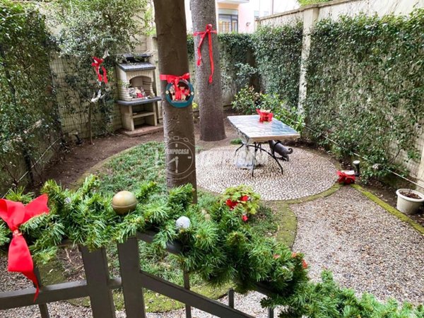 appartamento in vendita a Milano in zona Isola