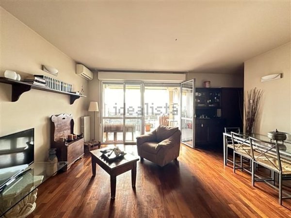 appartamento in vendita a Milano in zona Lorenteggio