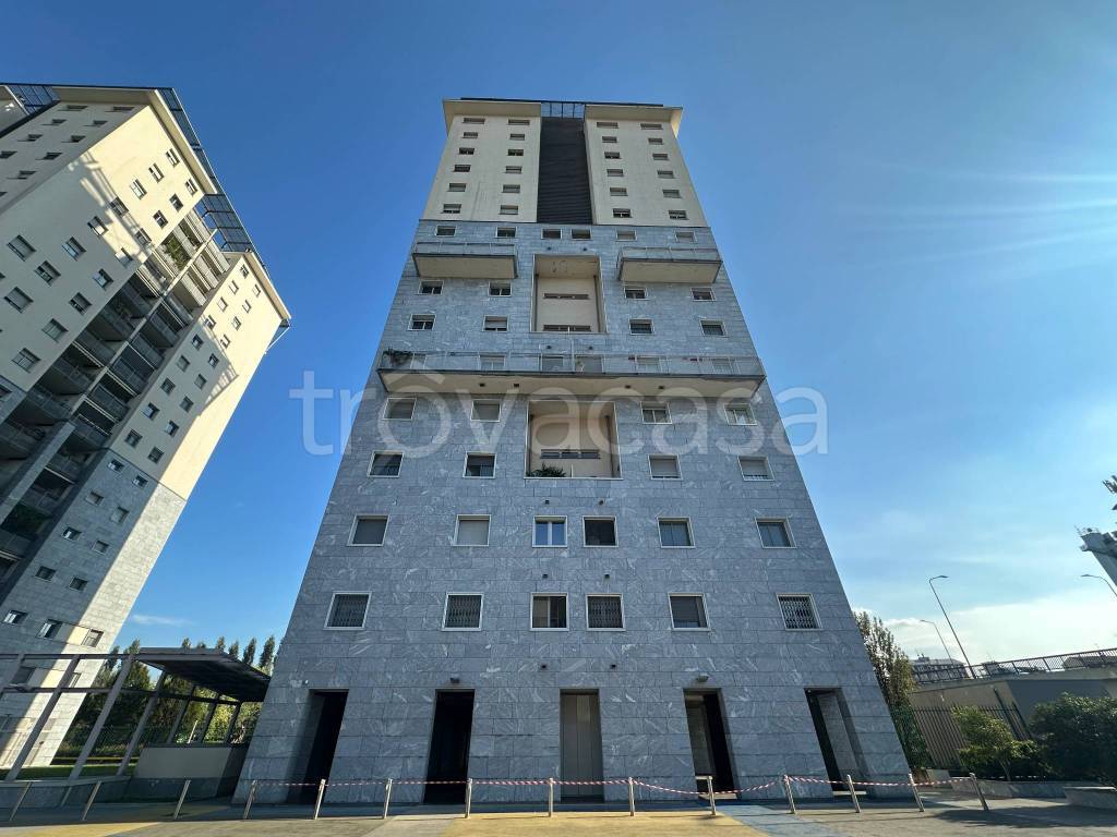 appartamento in vendita a Milano in zona Lorenteggio