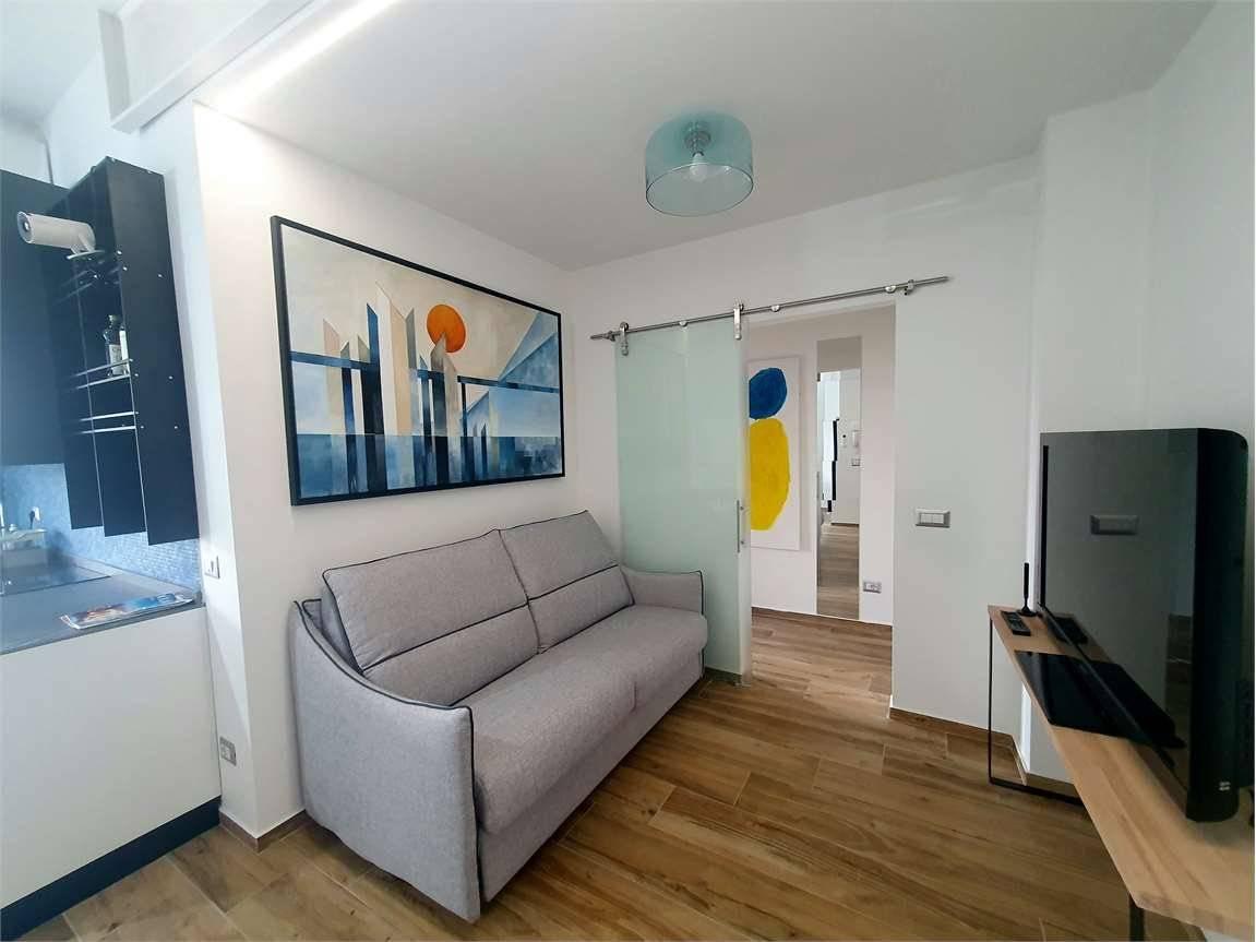 appartamento in vendita a Milano in zona Porta Garibaldi