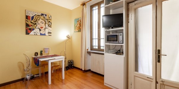 appartamento in vendita a Milano in zona Sant'Ambrogio
